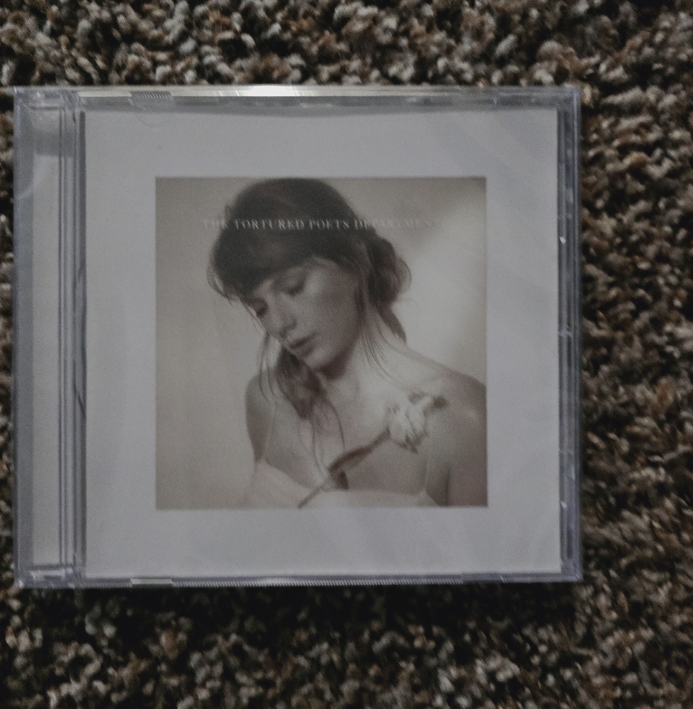 Taylor Swift TTPD cd w/ But Daddy I Love Him (Acoustic Version)